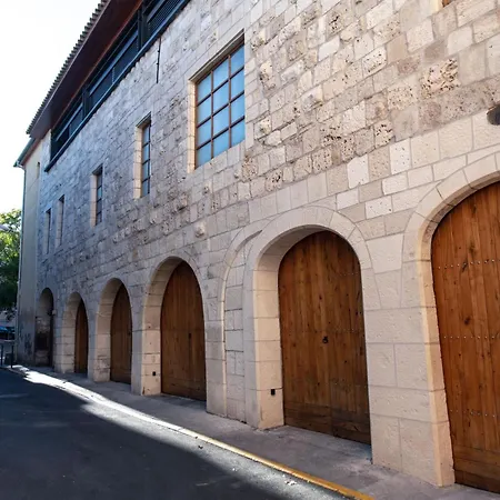 Suite A Mezzanine Dans L'Eglise Du Couvent Narbonne Exterior foto