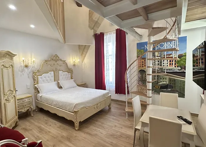 Suite A Mezzanine Dans L\'Eglise Du Couvent