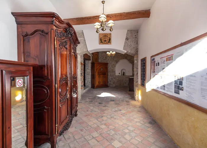 Suite A Mezzanine Dans L\'Eglise Du Couvent